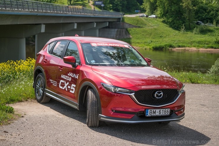 Konkursā «Latvijas Gada auto 2018» noritējis pirmais testa brauciens 200182