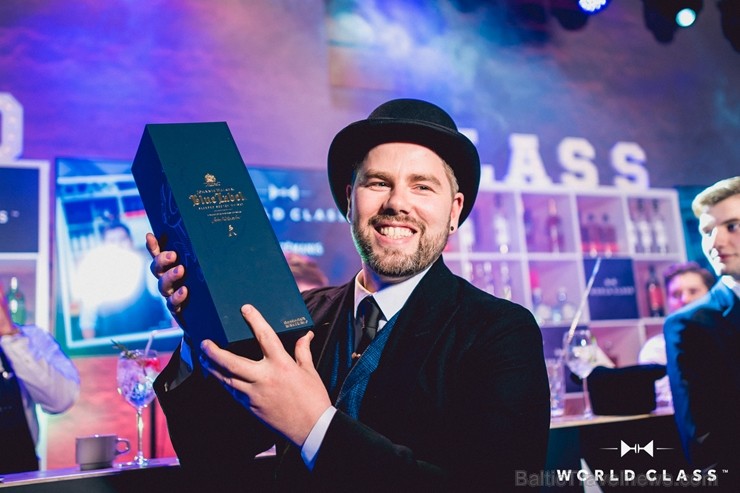 Latvijā pirmo reizi notiekošā pasaules bārmeņu konkursa finālā noskaidrots Baltijas labākais bārmenis Latvijā pirmo reizi notiekošā pasaules bārmeņu konkursa finālā noskaidrots Baltijas labākais bārmenis 200256