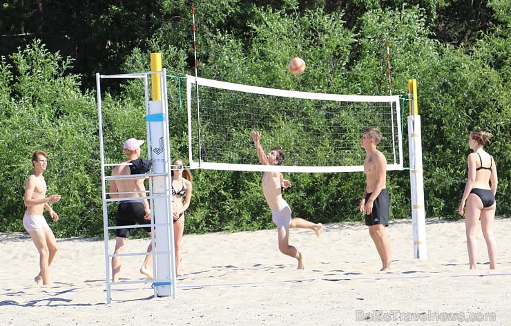Jūrmala piesaka garšīgu pludmales sezonu no «36Line» līdz «Orizzonte» 200418