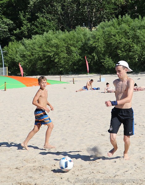 Jūrmala piesaka garšīgu pludmales sezonu no «36Line» līdz «Orizzonte» 200419