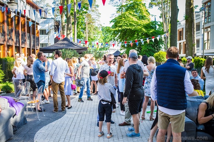 Atklājot «Legend. Beach» sezonu ar gardēžu gadatirgu nosvinēta «Resto-Rators» dzimšanas diena 200502