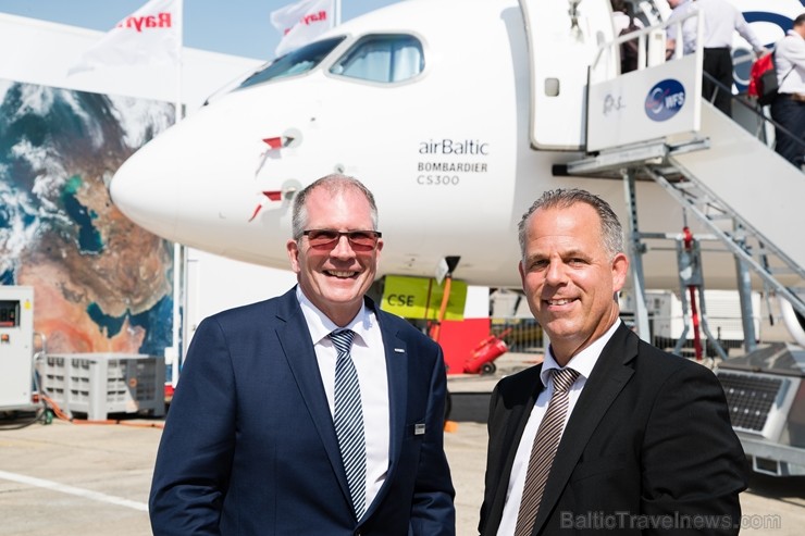 «Airbaltic» pasaulē lielākajā aviācijas izstādē Parīzē prezentē «Bombardier» CS300 lidmašīnu 200573