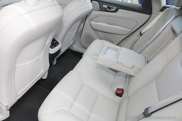 «Mūsa Motors Rīga» prezentē jauno krosoveru Volvo XC60 201008