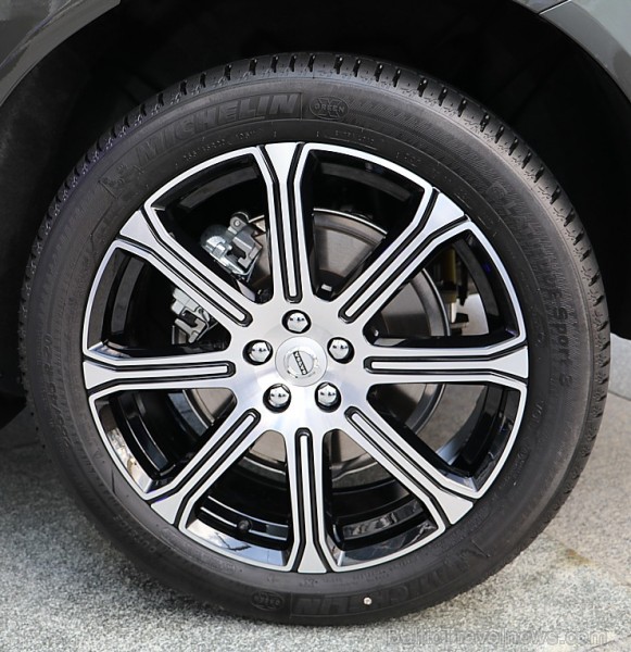 «Mūsa Motors Rīga» prezentē jauno krosoveru Volvo XC60 201010