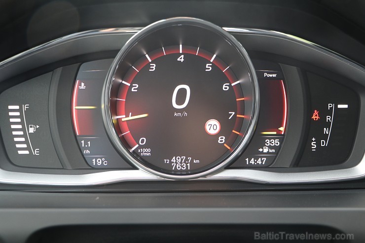 Travelnews.lv ceļo uz Jaunpili ar jauno un jaudīgo Volvo S60 Polestar 201064