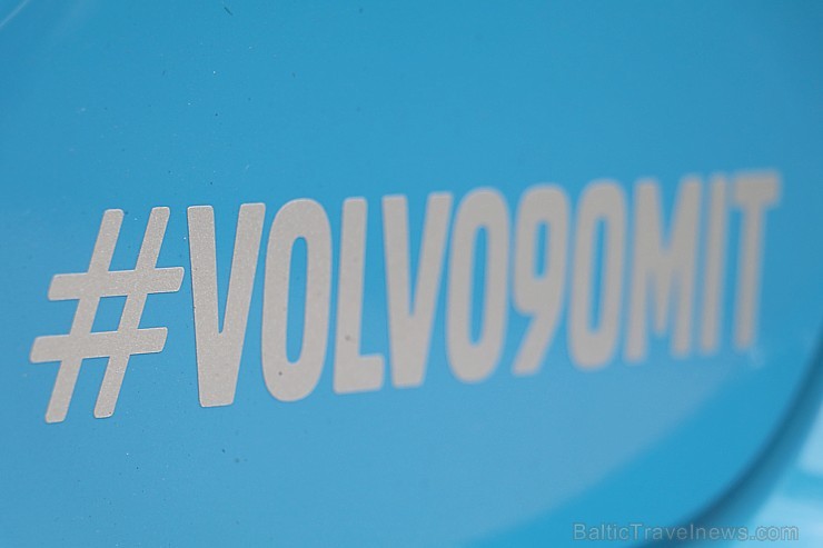 Travelnews.lv ceļo uz Jaunpili ar jauno un jaudīgo Volvo S60 Polestar 201070