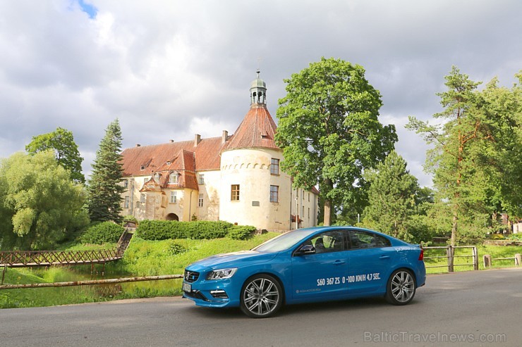 Travelnews.lv iepazīst un izbauda Jaunpils pils 700 gadu burvestību 201377