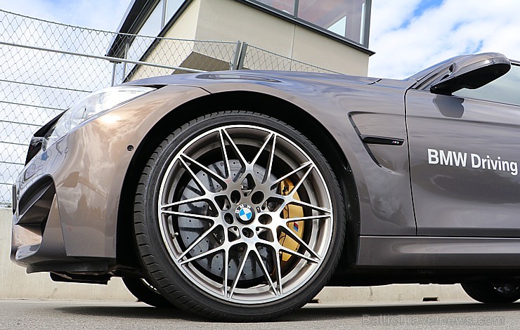 Travelnews.lv ņem aktīvu dalību BMW M pieredzes pasākumā Biķernieku trasē 201390