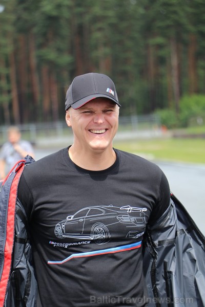 Travelnews.lv ņem aktīvu dalību BMW M pieredzes pasākumā Biķernieku trasē 201407