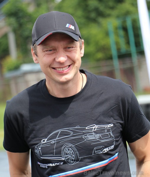 Travelnews.lv ņem aktīvu dalību BMW M pieredzes pasākumā Biķernieku trasē 201408