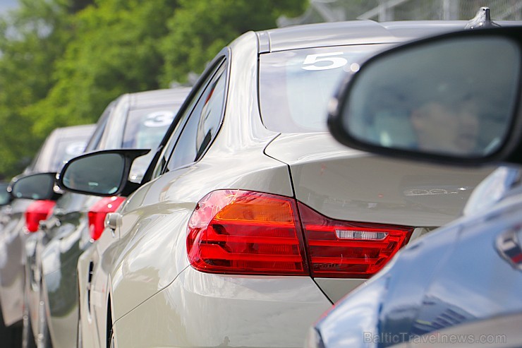 Travelnews.lv ņem aktīvu dalību BMW M pieredzes pasākumā Biķernieku trasē 201415