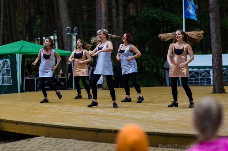 Saulkrastos ģimeniski un sportiski aizvadīti pilsētas svētki 201732