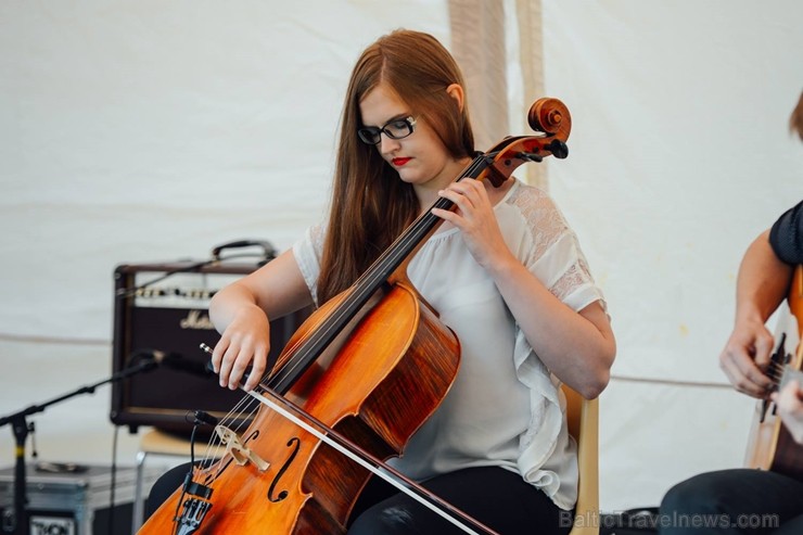 Siguldā ģimeniski aizvadītas Muzikālās brokastis kopā ar «Rihards Lībietis Orchestra» 201941