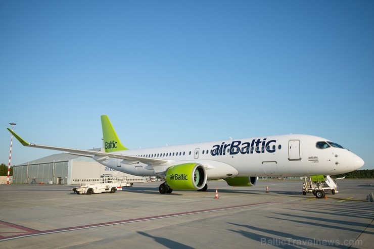 Lidosta «Rīga» un «Airbaltic» medijiem atrāda savu infrastruktūru un gaisa floti 202180