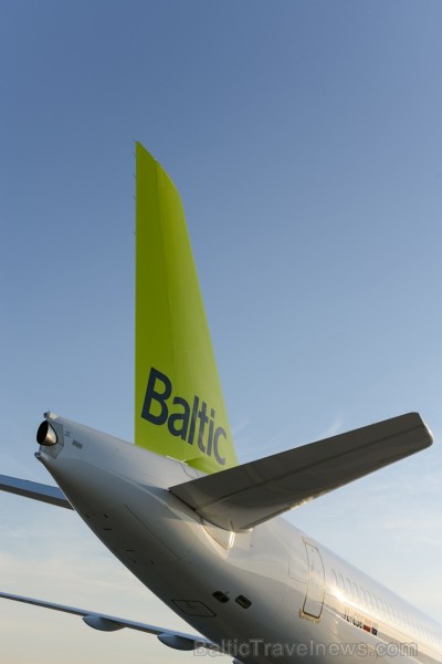 Lidosta «Rīga» un «Airbaltic» medijiem atrāda savu infrastruktūru un gaisa floti 202191