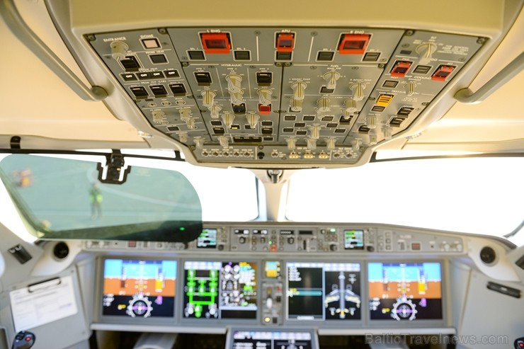Lidosta «Rīga» un «Airbaltic» medijiem atrāda savu infrastruktūru un gaisa floti 202217