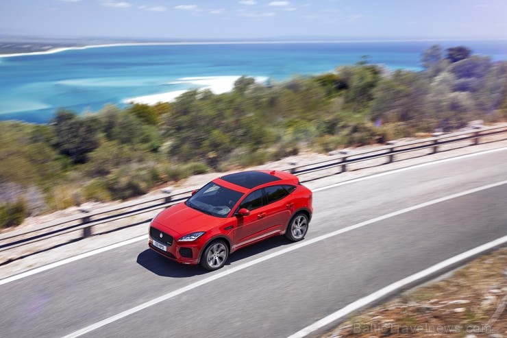 Prezentēts jaunākais Jaguar modelis «E-PACE» 202273