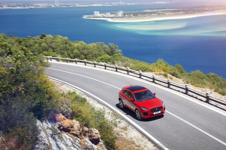 Prezentēts jaunākais Jaguar modelis «E-PACE» 202274