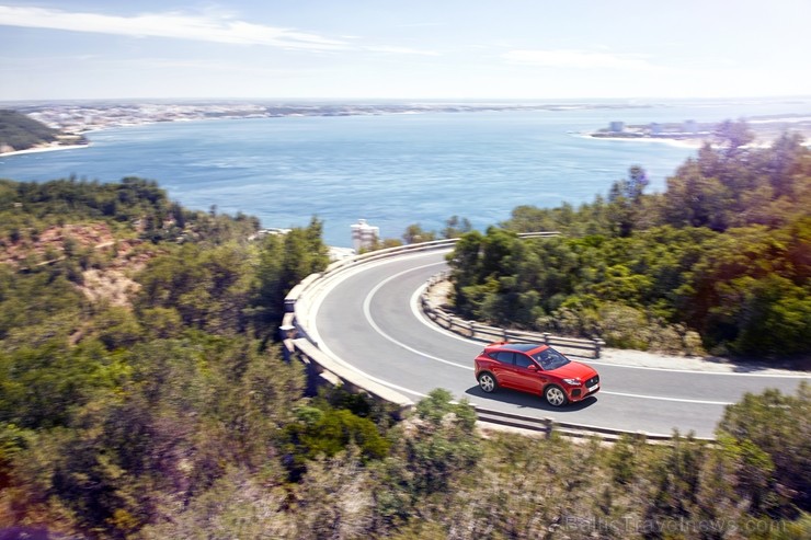 Prezentēts jaunākais Jaguar modelis «E-PACE» 202275