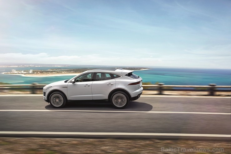 Prezentēts jaunākais Jaguar modelis «E-PACE» 202281