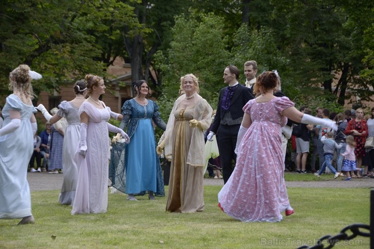 Daugavpils cietoksnī norisinājies 3. Starptautiskais vēstures rekonstrukcijas klubu festivāls «Dinaburg 1812» Daugavpils cietoksnī norisinājies 3. Starptautiskais vēstures rekonstrukcijas klubu festivāls «Dinaburg 1812» 202588