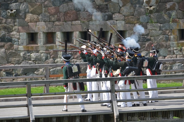 Daugavpils cietoksnī norisinājies 3. Starptautiskais vēstures rekonstrukcijas klubu festivāls «Dinaburg 1812» Daugavpils cietoksnī norisinājies 3. Starptautiskais vēstures rekonstrukcijas klubu festivāls «Dinaburg 1812» 202600