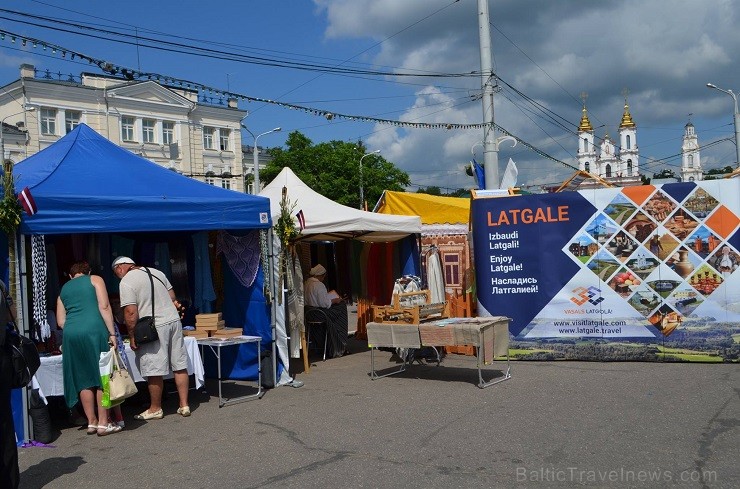 Latgale tikusi interesanti pārstāvēta starptautiskajā mākslas festivālā «Slavjanskij Bazar 2017» Vitebskā, Baltkrievijā Latgale tikusi interesanti pārstāvēta starptautiskajā mākslas festivālā «Slavjanskij Bazar 2017» Vitebskā, Baltkrievijā 202635
