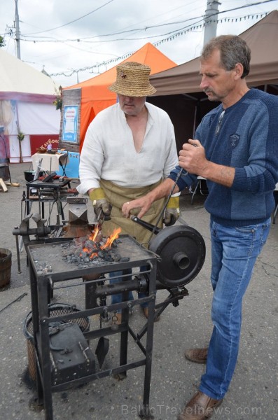 Latgale tikusi interesanti pārstāvēta starptautiskajā mākslas festivālā «Slavjanskij Bazar 2017» Vitebskā, Baltkrievijā Latgale tikusi interesanti pārstāvēta starptautiskajā mākslas festivālā «Slavjanskij Bazar 2017» Vitebskā, Baltkrievijā 202638