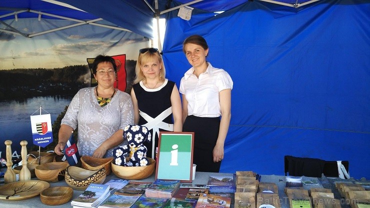 Latgale tikusi interesanti pārstāvēta starptautiskajā mākslas festivālā «Slavjanskij Bazar 2017» Vitebskā, Baltkrievijā Latgale tikusi interesanti pārstāvēta starptautiskajā mākslas festivālā «Slavjanskij Bazar 2017» Vitebskā, Baltkrievijā 202646