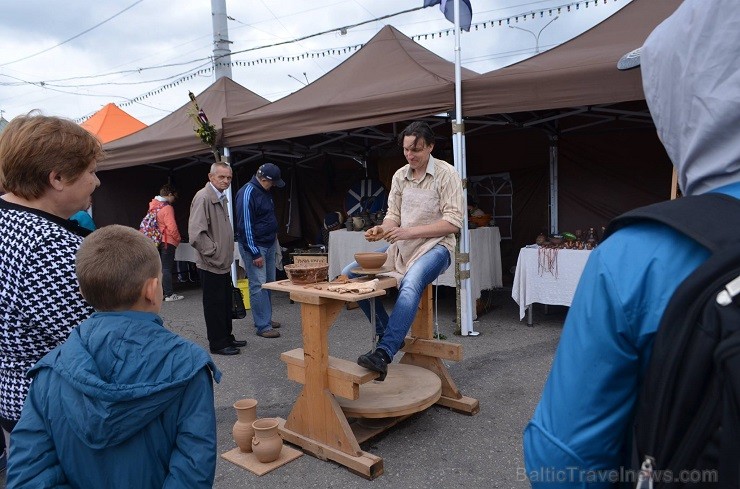 Latgale tikusi interesanti pārstāvēta starptautiskajā mākslas festivālā «Slavjanskij Bazar 2017» Vitebskā, Baltkrievijā Latgale tikusi interesanti pārstāvēta starptautiskajā mākslas festivālā «Slavjanskij Bazar 2017» Vitebskā, Baltkrievijā 202648
