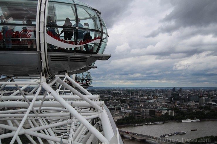 Latviešu tūristi viesojas vasarīgajā Londonā 202782