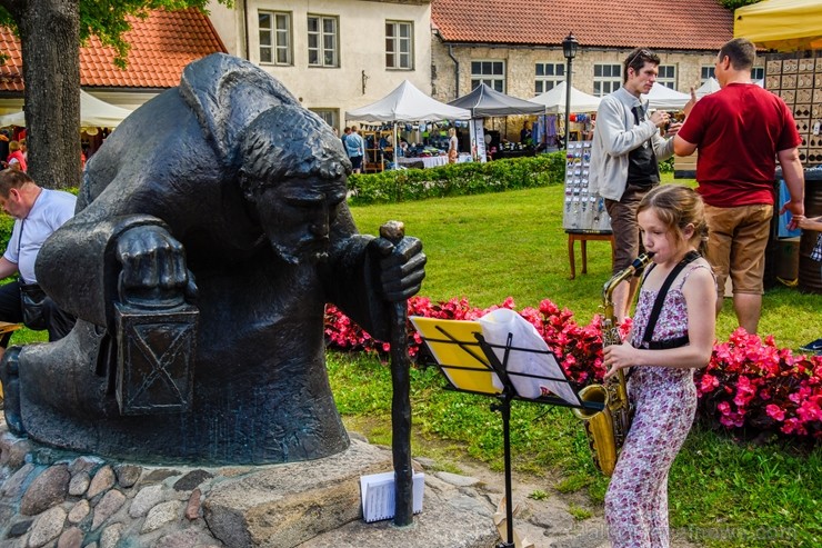 Cēsīs gardi un jestri aizvadīti pilsētas svētki 202978