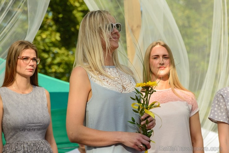 Cēsīs gardi un jestri aizvadīti pilsētas svētki 203036