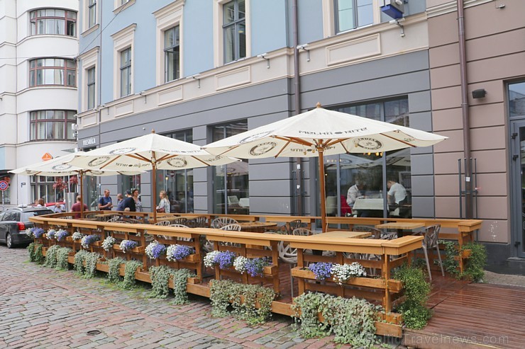 Travelnews.lv birojs 27.07.2017 apmeklē Vecrīgas restorāna «Melnā Bite» biznesa pusdienas 203406