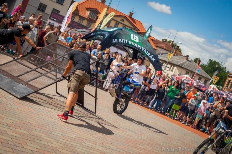 Bauskā krāšņi un priecīgi norisinājies pirmais Bauska TasTe festivāls 203887