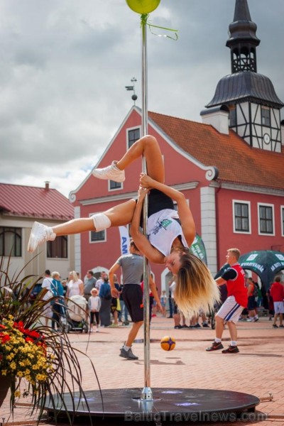 Bauskā krāšņi un priecīgi norisinājies pirmais Bauska TasTe festivāls 203912