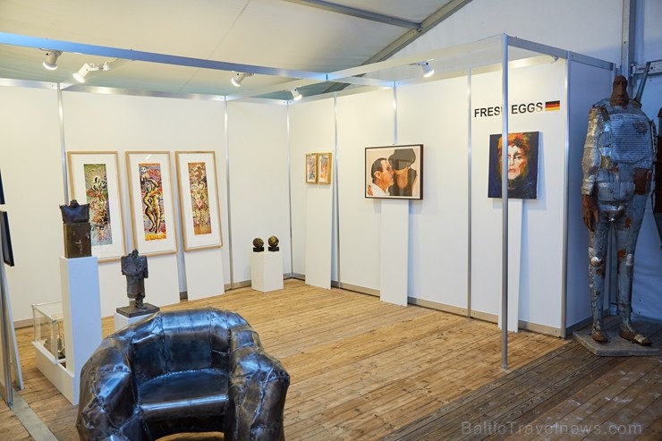 Jūrmalas pludmales kompleksā «Legend Beach» pirmo reizi notiek mākslas gadatirgus «Jurmala Art Fair». Jūrmalas pludmales kompleksā «Legend Beach» pirmo reizi notiek mākslas gadatirgus «Jurmala Art Fair». 205314
