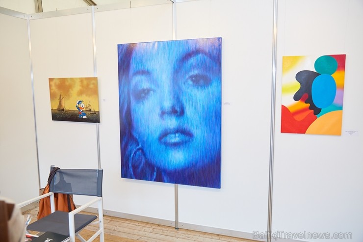 Jūrmalas pludmales kompleksā «Legend Beach» pirmo reizi notiek mākslas gadatirgus «Jurmala Art Fair». Jūrmalas pludmales kompleksā «Legend Beach» pirmo reizi notiek mākslas gadatirgus «Jurmala Art Fair». 205328