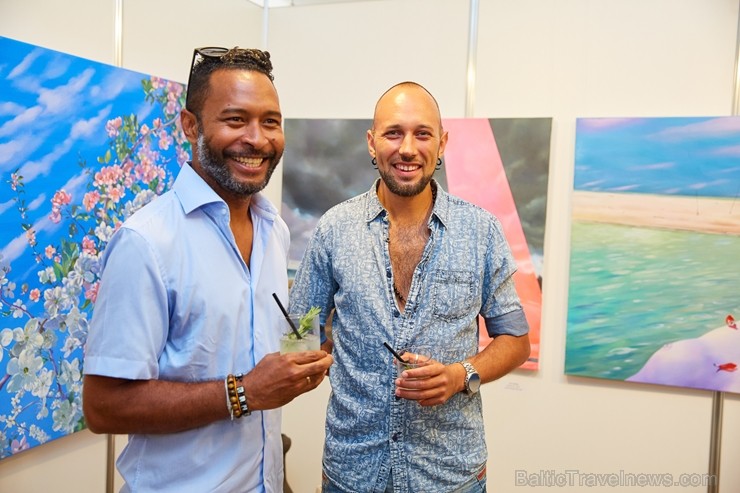 Jūrmalas pludmales kompleksā «Legend Beach» pirmo reizi notiek mākslas gadatirgus «Jurmala Art Fair». Jūrmalas pludmales kompleksā «Legend Beach» pirmo reizi notiek mākslas gadatirgus «Jurmala Art Fair». 205343