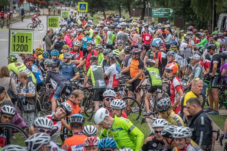 Olainē krāšņi aizvadīti jau trešie Latvijas Velo svētki 205532