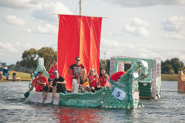 Jelgavā  notikusi piecpadsmitā Piena paku laivu regate 205594