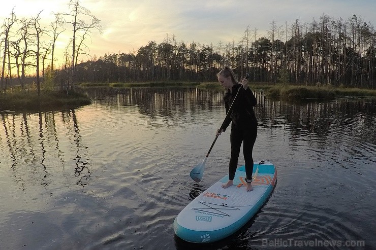 Travelnews.lv izbauda SUP saulrieta piedzīvojumu Cenas tīrelī 205852