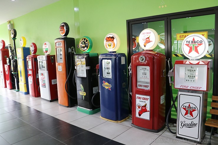 Pataijas Nong Nooch Botāniskajā dārzā ir apskatāms privāts auto muzejs. Atbalsta: «365 brīvdienas» Pataijas Nong Nooch Botāniskajā dārzā ir apskatāms privāts auto muzejs. Atbalsta: «365 brīvdienas» 206060