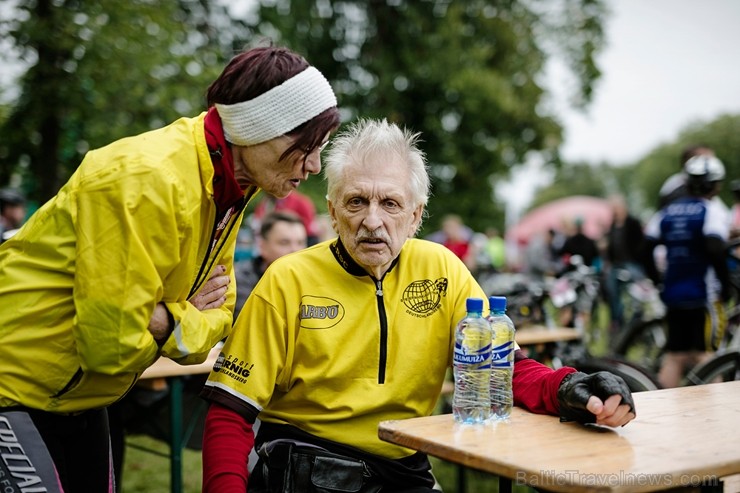 Siguldā  aizvadīts jau 27. Latvijas Riteņbraucēju vienības brauciens 206184