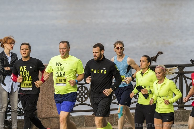 Rīgas centrā notiekošajā rudens skrējienā «We Run Riga» dalību ņem vairāk nekā 9000 skrējēju 206803
