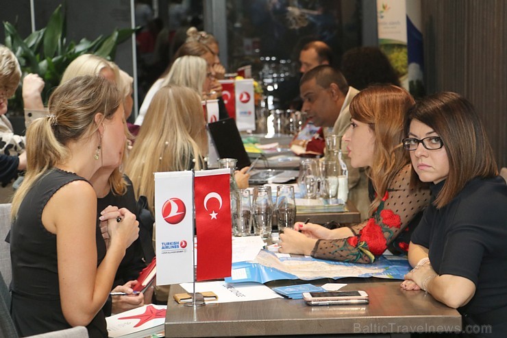 Lidsabiedrība «Turkish Airlines» iepazīstina ceļojumu konsultantus ar pievilcīgiem galamērķiem piecu zvaigžņu viesnīcā «Pullman Riga Old Town» Lidsabiedrība «Turkish Airlines» iepazīstina ceļojumu konsultantus ar pievilcīgiem galamērķiem piecu zvaigžņu viesnīcā «Pullman Riga Old Town» 206895