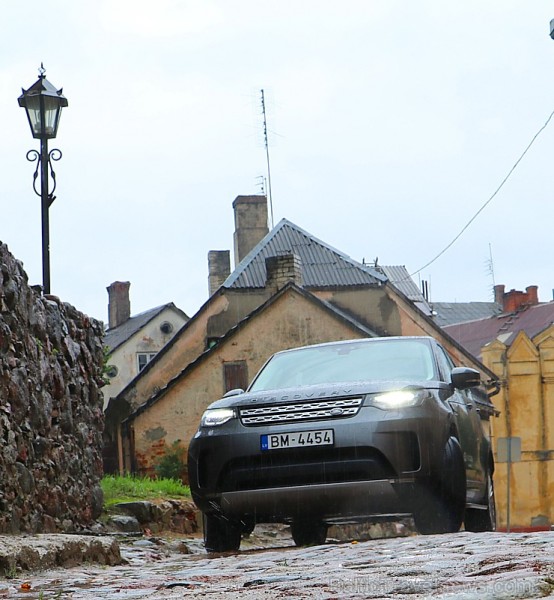 Travelnews.lv ar jauno Land Rover Discovery dodas pusdienot uz Rūmenes kafejnīcu 207153