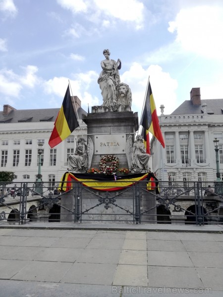 Beļģu revolūcijas patriotu piemiņas vieta - Place des Martyrs. 208070