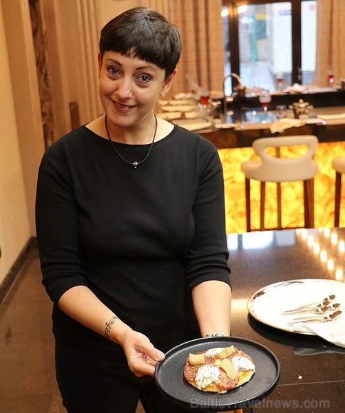 Jaunā 5 zvaigžņu viesnīca «Grand Hotel Kempinski Riga» iepazīstina Travelnews.lv ar gardēžu ēdienkarti Jaunā 5 zvaigžņu viesnīca «Grand Hotel Kempinski Riga» iepazīstina Travelnews.lv ar gardēžu ēdienkarti 208227