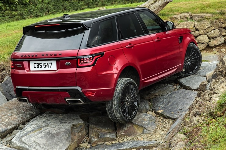 Daudzi autoceļotāji ir pamanījuši jauno Range Rover Sport 208308
